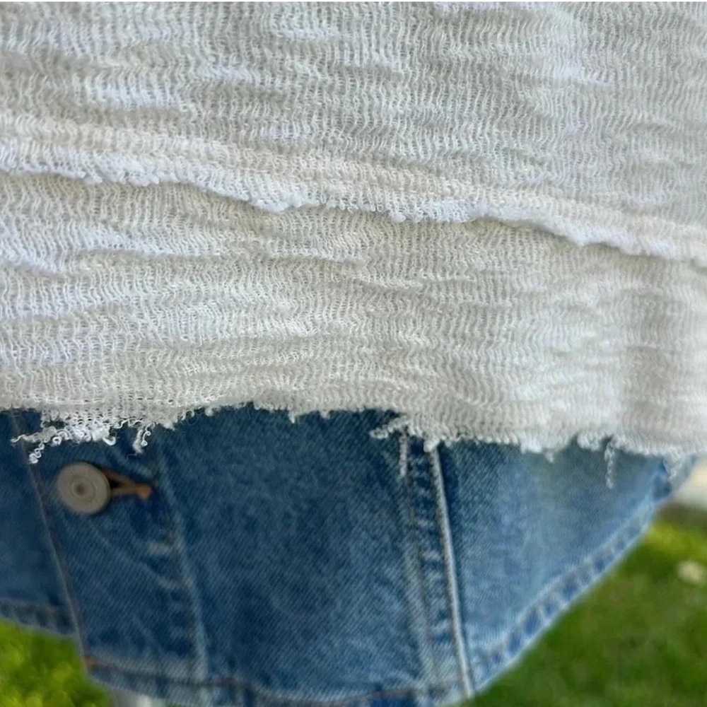 SUNDAYS ONE Women’s top with Long Sleeves, Frayed Edges, Size S - Picture 3 of 5